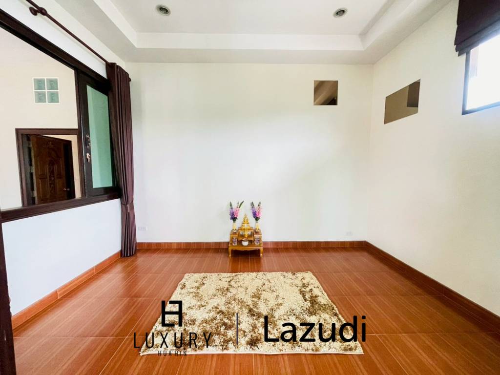 Grand 5-Bedroom Lakefront Pool Villa in Hin Lek Fai, Hua Hin