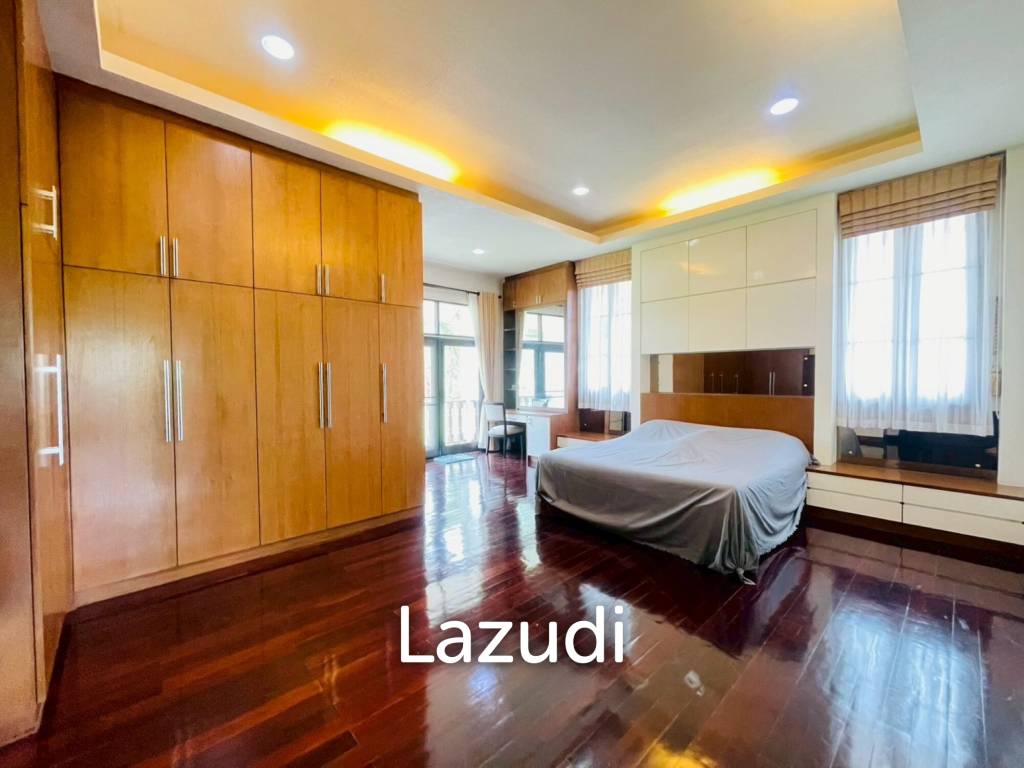 Grand 5-Bedroom Lakefront Pool Villa in Hin Lek Fai, Hua Hin