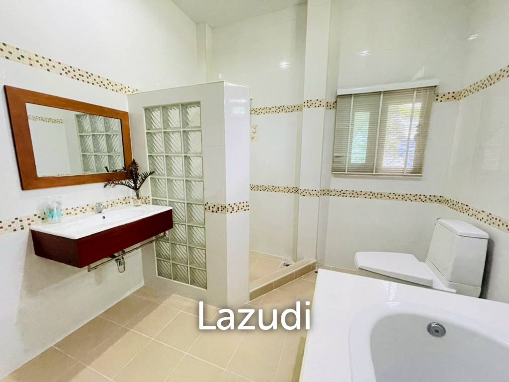 Grand 5-Bedroom Lakefront Pool Villa in Hin Lek Fai, Hua Hin