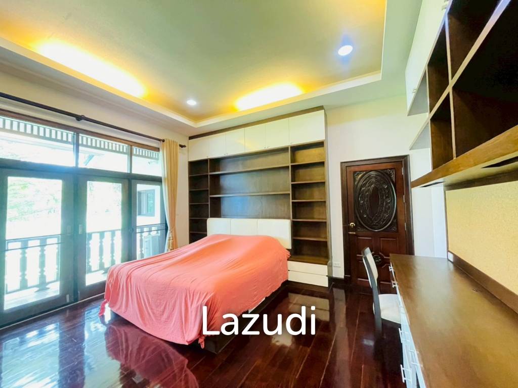 Grand 5-Bedroom Lakefront Pool Villa in Hin Lek Fai, Hua Hin