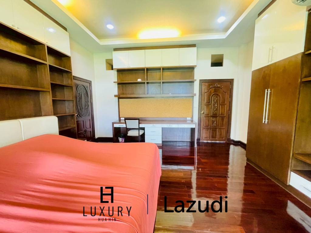 Grand 5-Bedroom Lakefront Pool Villa in Hin Lek Fai, Hua Hin