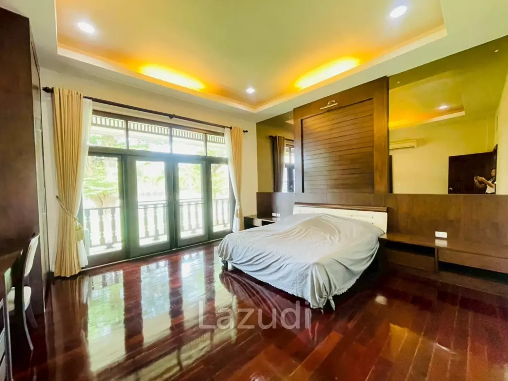 Grand 5-Bedroom Lakefront Pool Villa in Hin Lek Fai, Hua Hin