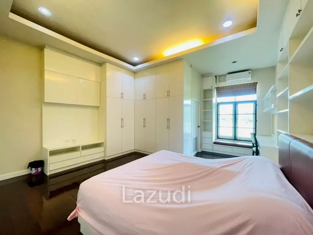 Grand 5-Bedroom Lakefront Pool Villa in Hin Lek Fai, Hua Hin