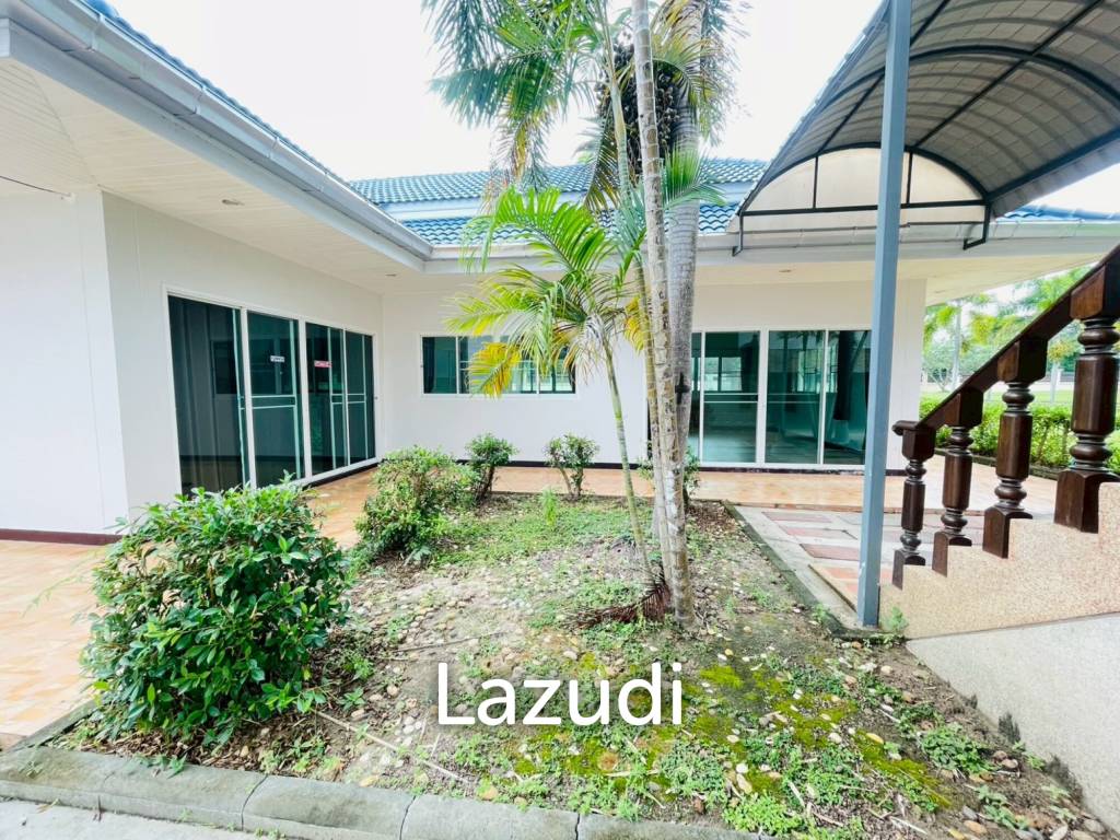 Grand 5-Bedroom Lakefront Pool Villa in Hin Lek Fai, Hua Hin