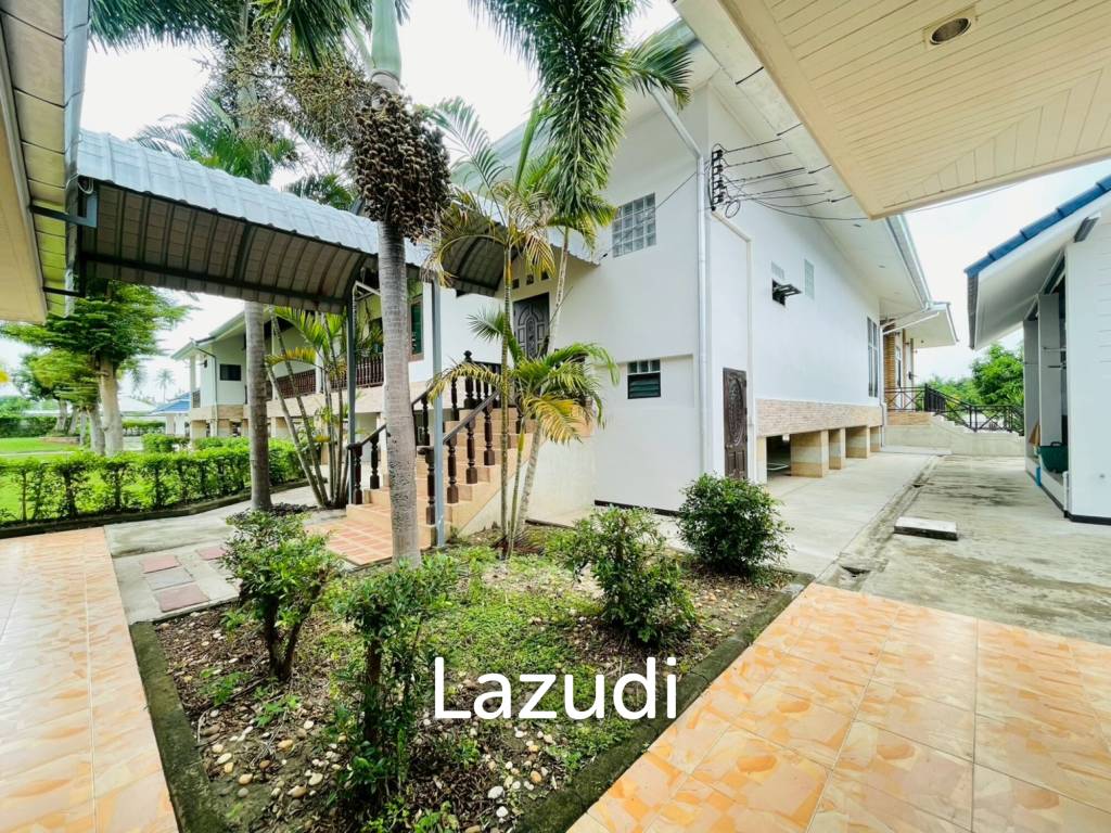 Grand 5-Bedroom Lakefront Pool Villa in Hin Lek Fai, Hua Hin