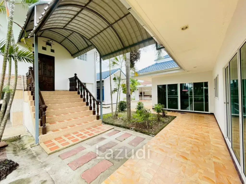 Grand 5-Bedroom Lakefront Pool Villa in Hin Lek Fai, Hua Hin