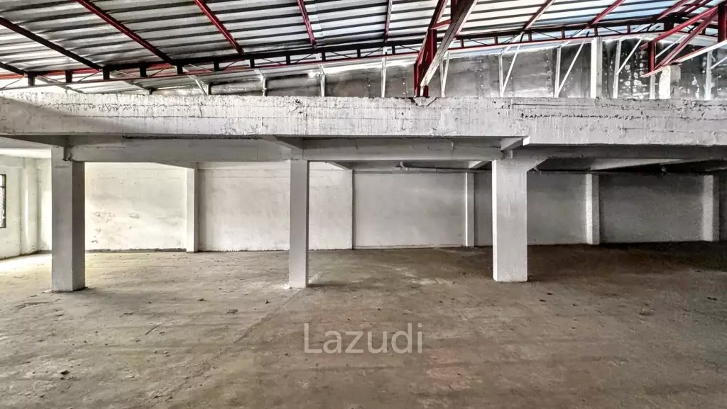 400m2 for suitable for sportsclub  - main Sukhumvit (Udom Suk/Bangna)