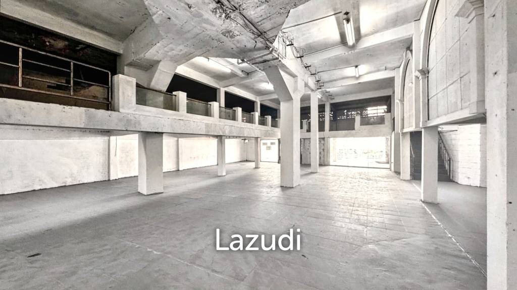 Strategic Bang Na Commercial Ground-floor with Mezzanine