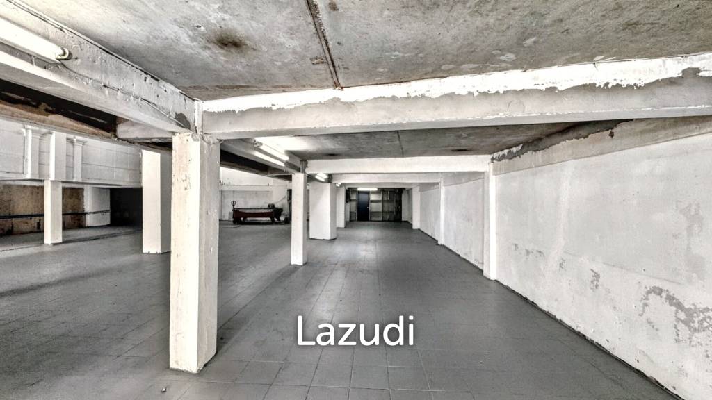 Strategic Bang Na Commercial Ground-floor with Mezzanine