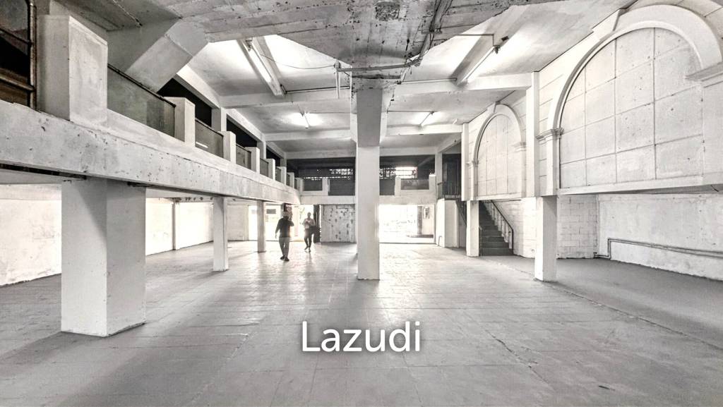 Strategic Bang Na Commercial Ground-floor with Mezzanine
