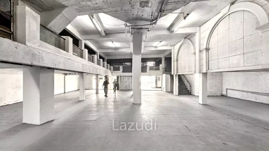 Strategic Bang Na Commercial Ground-floor with Mezzanine