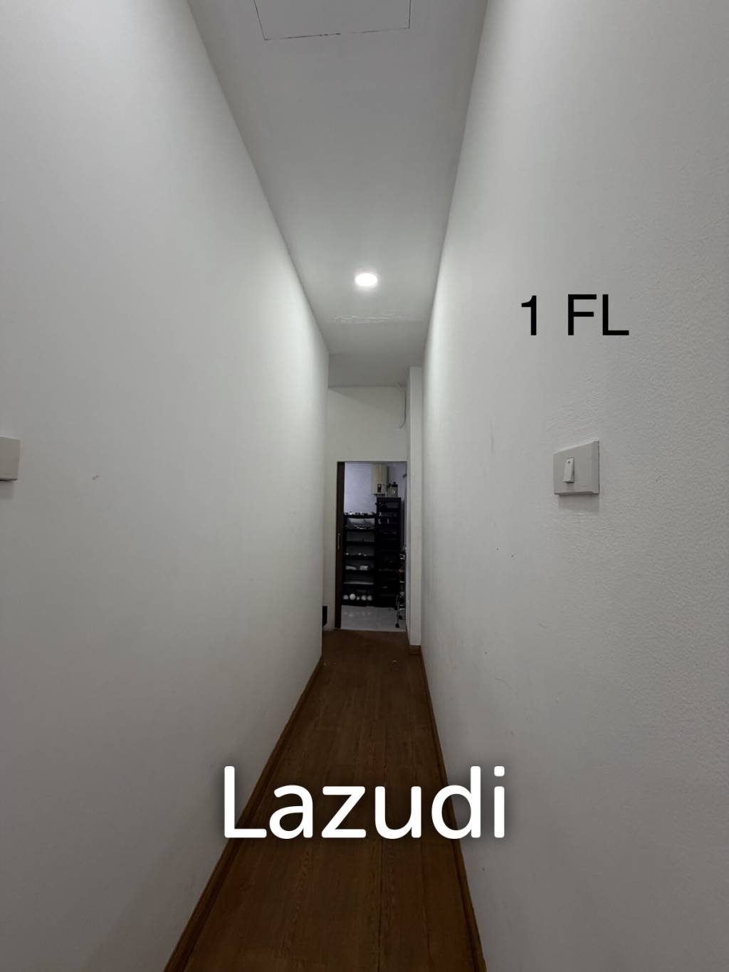 Salon  and Spa Shop for Rent | 4-Storey Thonglor Area
