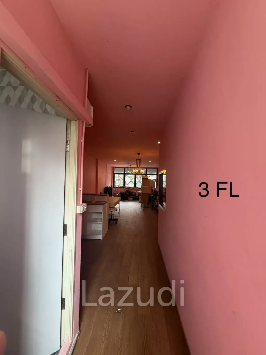 Salon  and Spa Shop for Rent | 4-Storey Thonglor Area