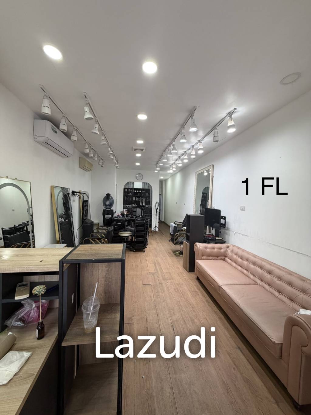 Salon  and Spa Shop for Rent | 4-Storey Thonglor Area