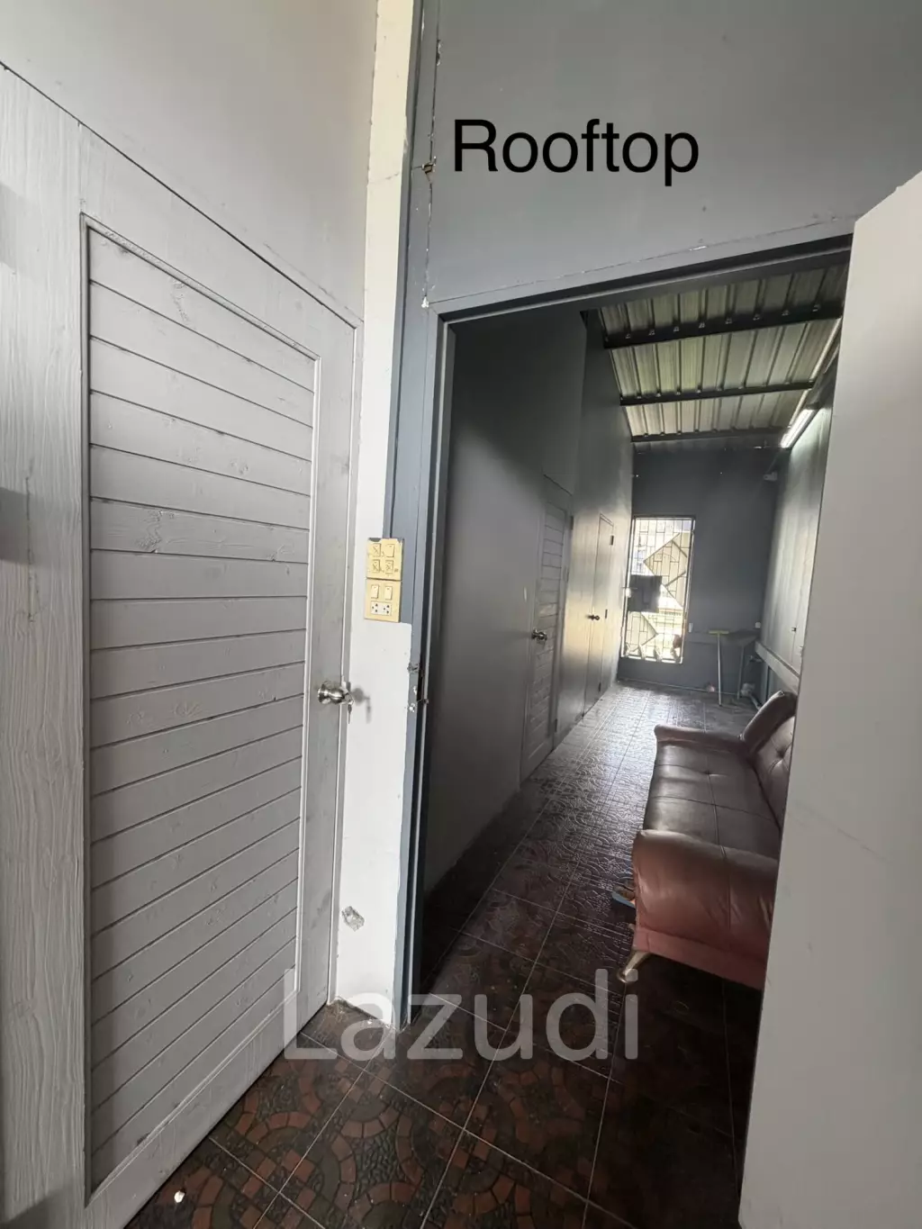 Salon  and Spa Shop for Rent | 4-Storey Thonglor Area