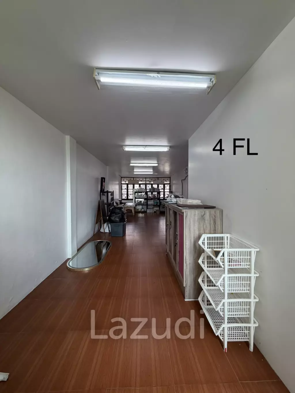 Salon  and Spa Shop for Rent | 4-Storey Thonglor Area