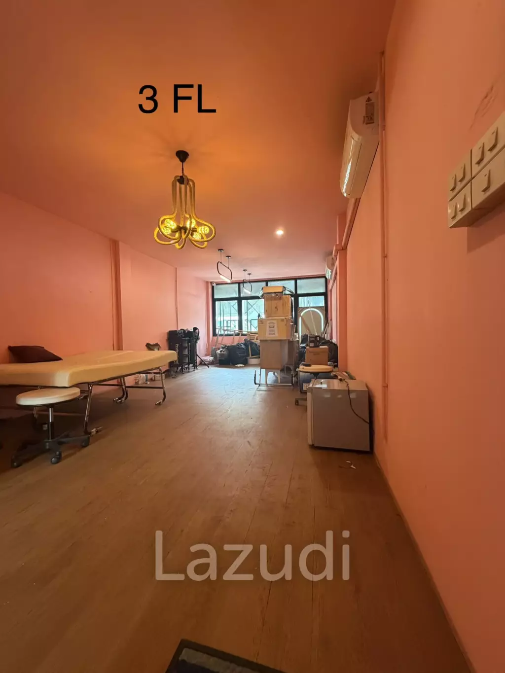 Salon  and Spa Shop for Rent | 4-Storey Thonglor Area