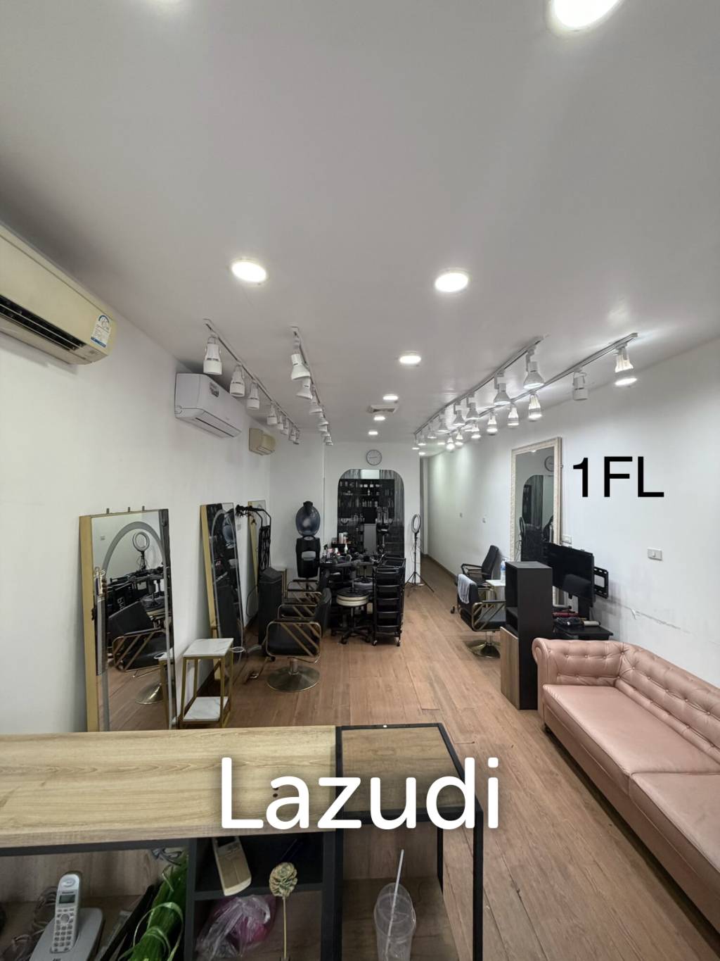 Salon  and Spa Shop for Rent | 4-Storey Thonglor Area