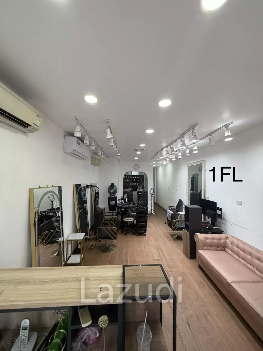 Salon  and Spa Shop for Rent | 4-Storey Thonglor Area
