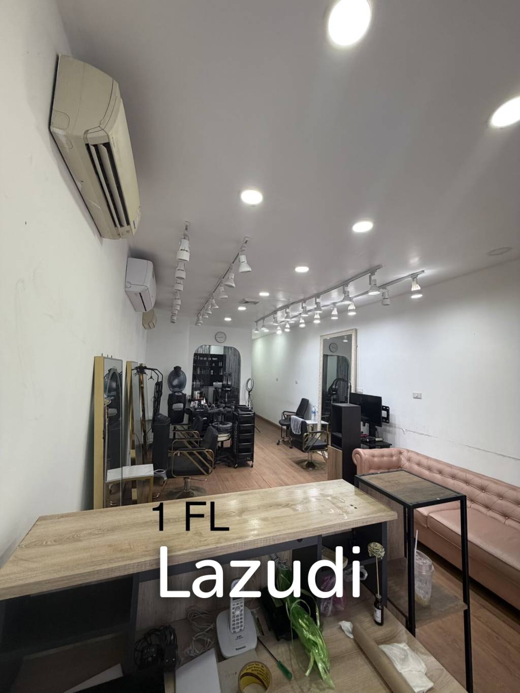 Salon  and Spa Shop for Rent | 4-Storey Thonglor Area