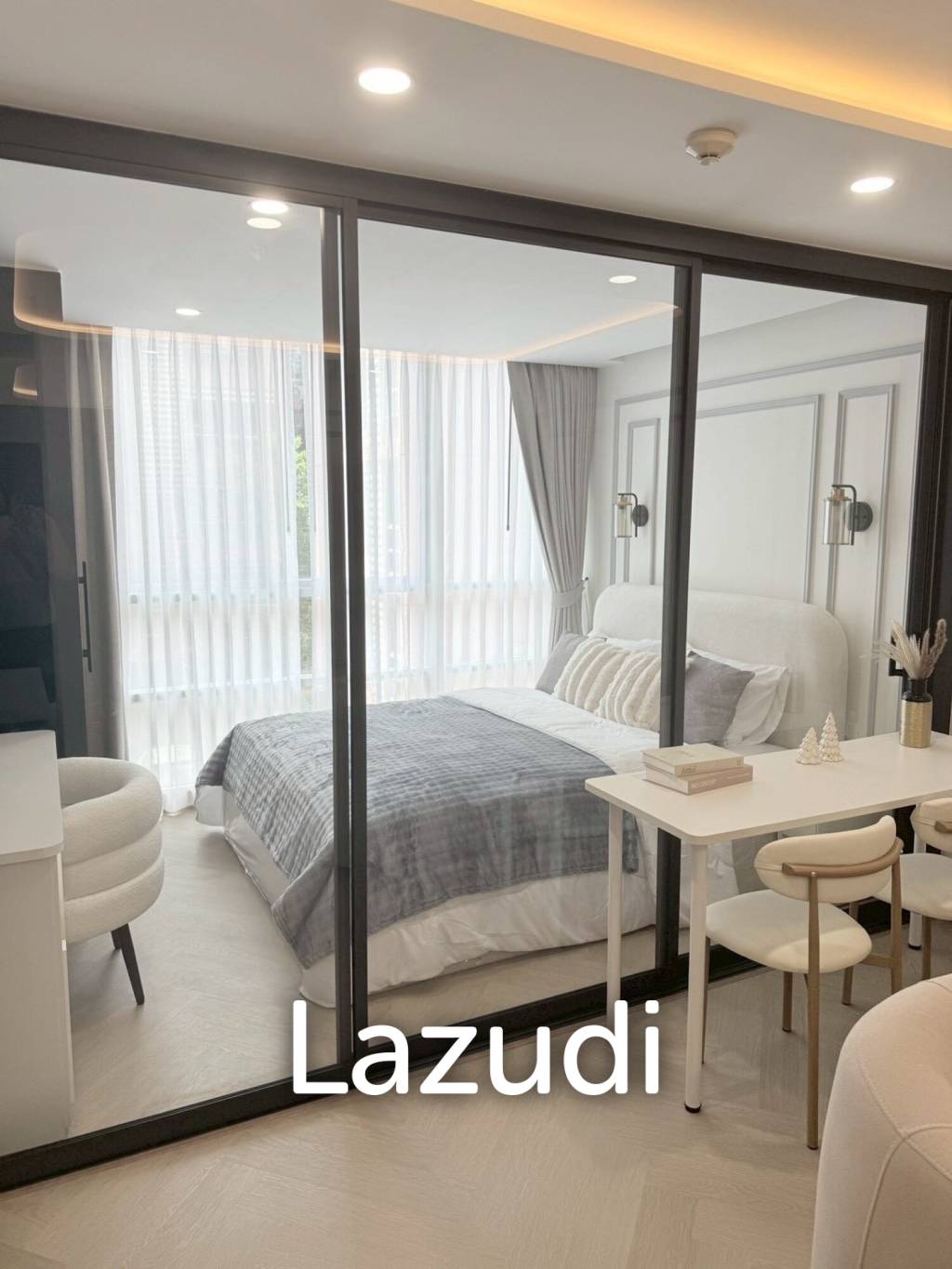 New renovated condo 1 bed 1 bath 33 SQ.M The Kris 5 Ratchada 17