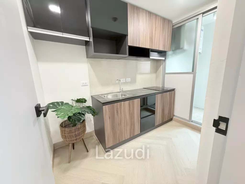 New renovated condo 1 bed 1 bath 33 SQ.M The Kris 5 Ratchada 17