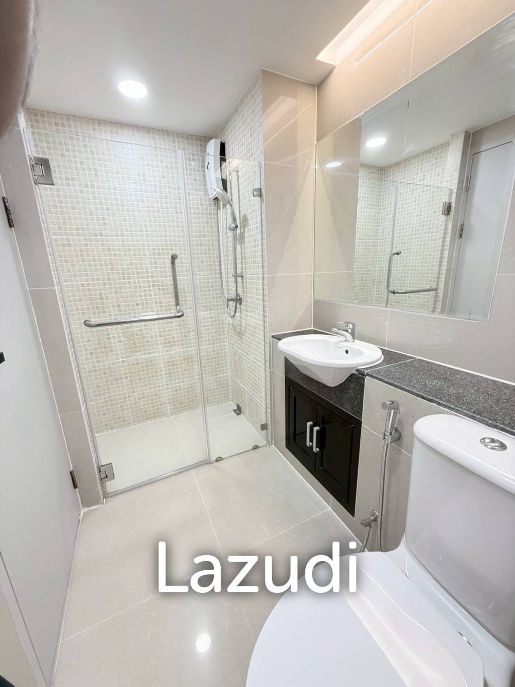 New renovated condo 1 bed 1 bath 33 SQ.M The Kris 5 Ratchada 17