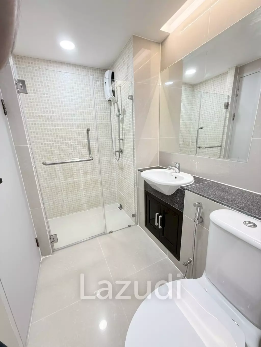 New renovated condo 1 bed 1 bath 33 SQ.M The Kris 5 Ratchada 17