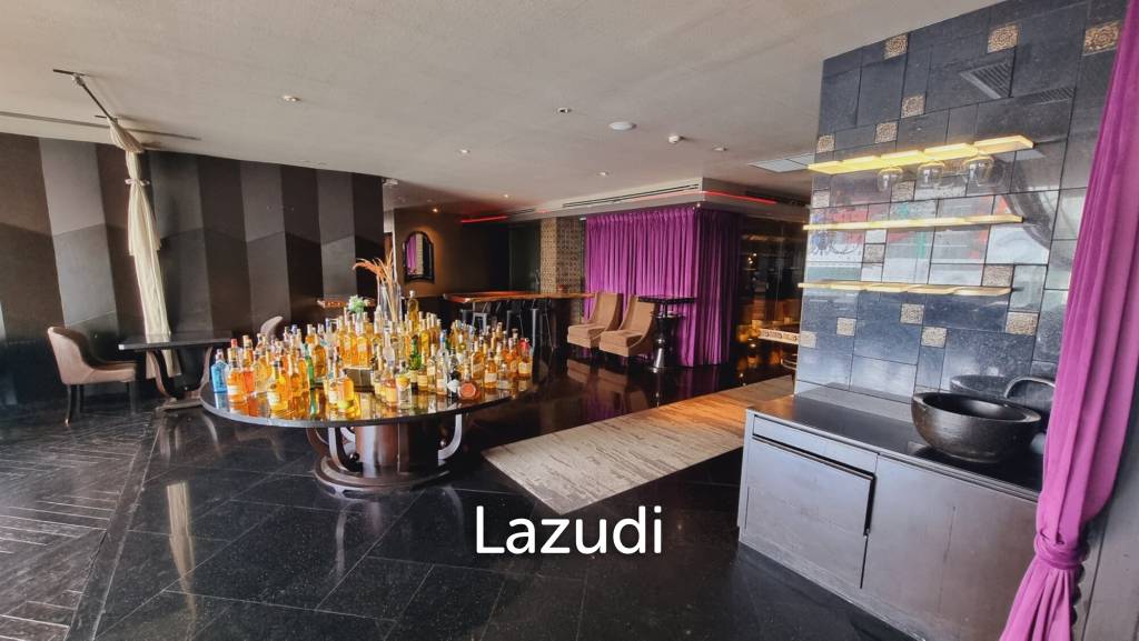 Turnkey Rooftop Restaurant and Bar Beside EmQuartier in Global 4-star Hotel - Fully Equipped, Prime Sukhumvit Location