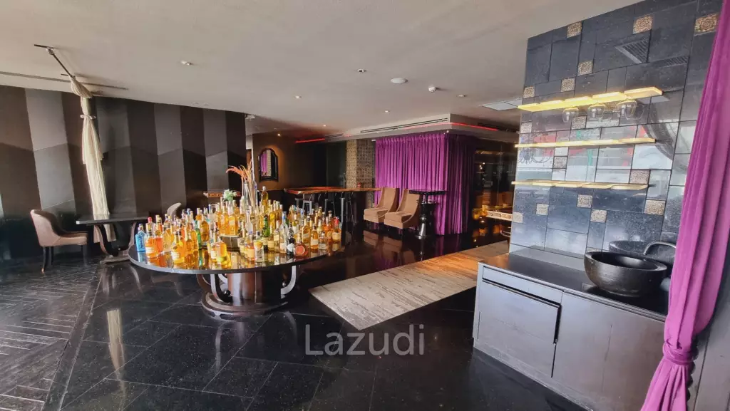 Turnkey Rooftop Restaurant and Bar Beside EmQuartier in Global 4-star Hotel - Fully Equipped, Prime Sukhumvit Location