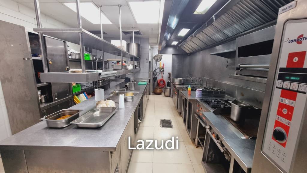 Turnkey Rooftop Restaurant and Bar Beside EmQuartier in Global 4-star Hotel - Fully Equipped, Prime Sukhumvit Location