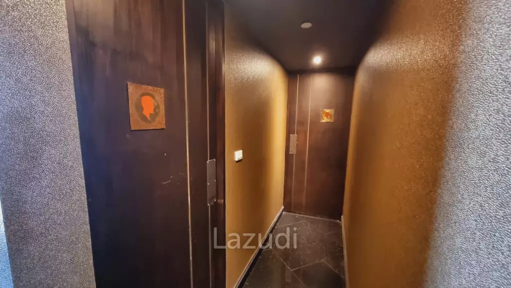 Turnkey Rooftop Restaurant and Bar Beside EmQuartier in Global 4-star Hotel - Fully Equipped, Prime Sukhumvit Location