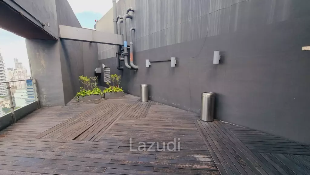 Turnkey Rooftop Restaurant and Bar Beside EmQuartier in Global 4-star Hotel - Fully Equipped, Prime Sukhumvit Location