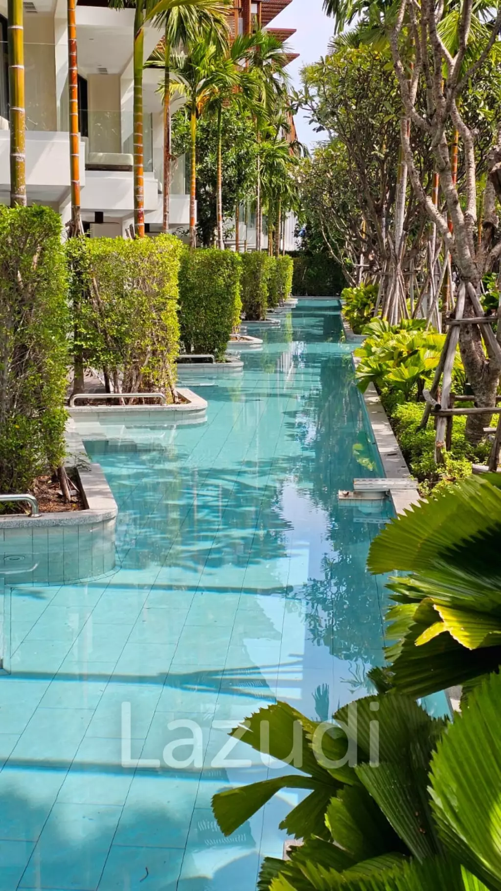 Beach front condo: Intercontinental Residence: 1 Bedroom Garden view