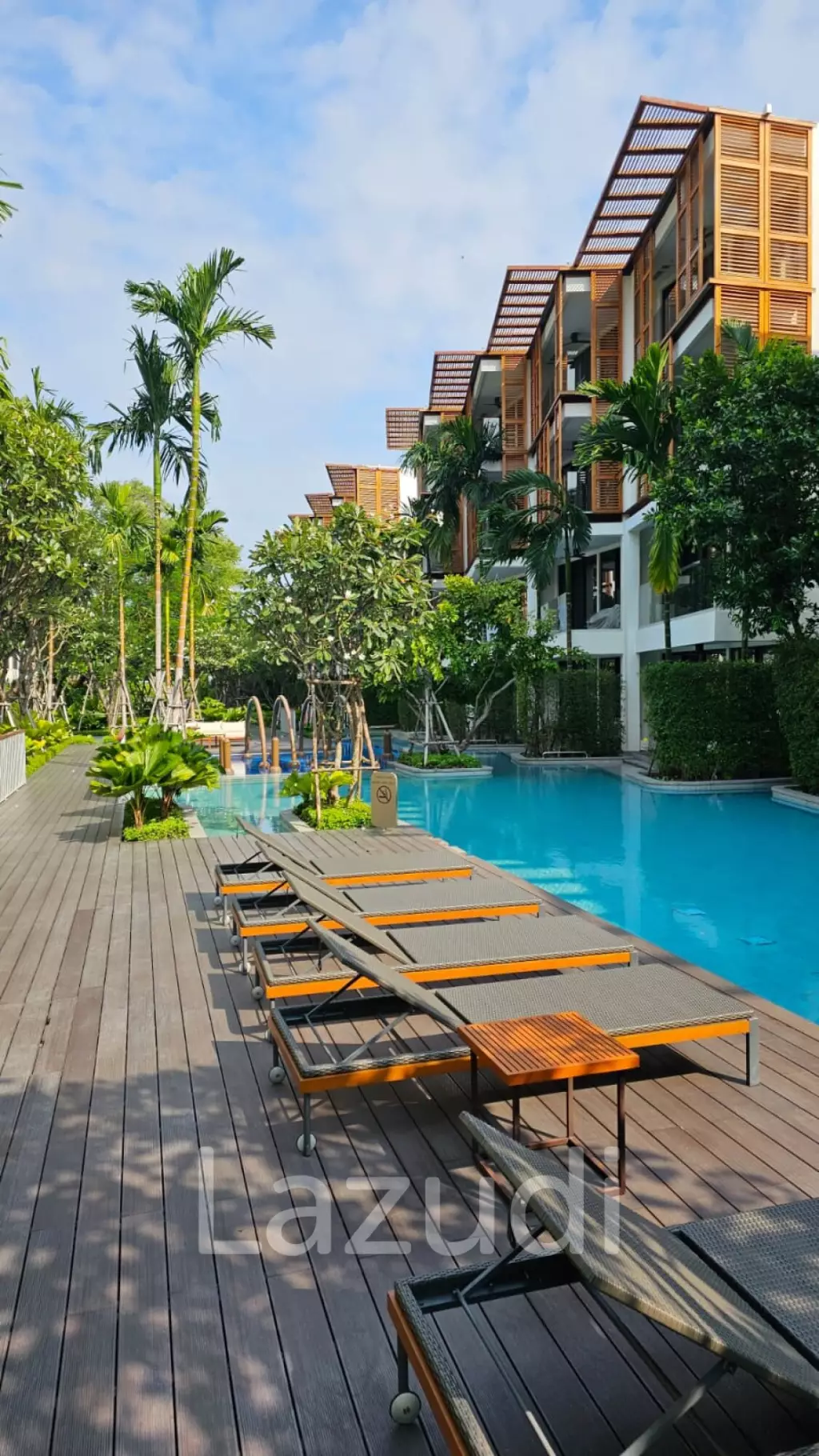 Beach front condo: Intercontinental Residence: 1 Bedroom Garden view