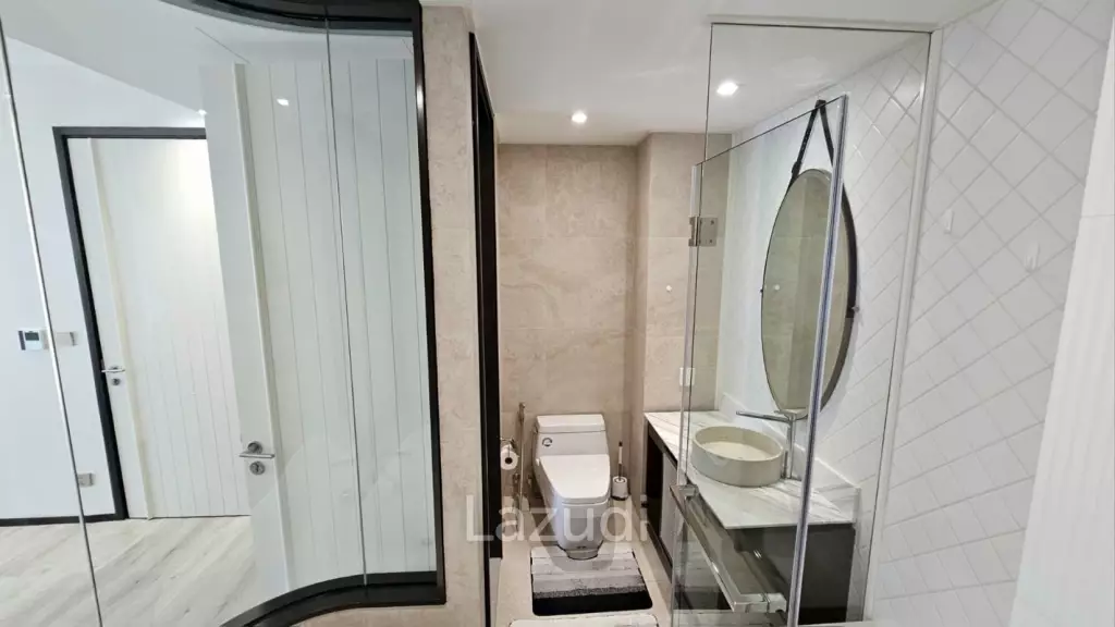 Beach front condo: Intercontinental Residence: 1 Bedroom Garden view