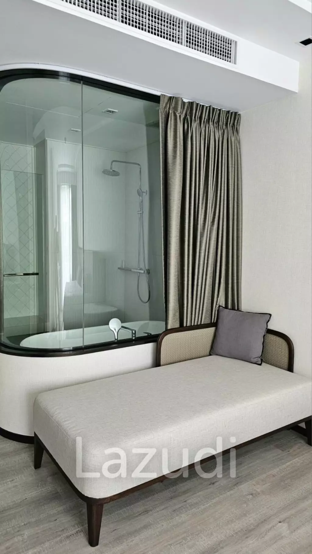 Beach front condo: Intercontinental Residence: 1 Bedroom Garden view