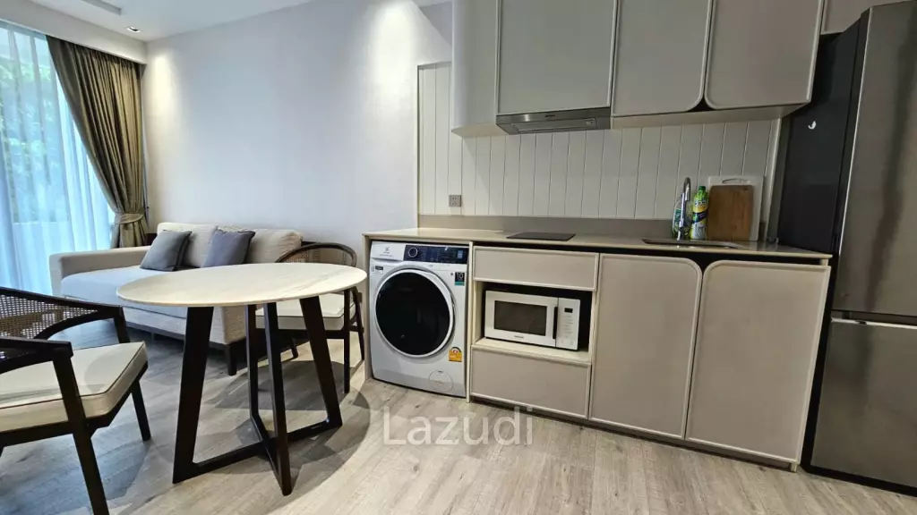 Beach front condo: Intercontinental Residence: 1 Bedroom Garden view