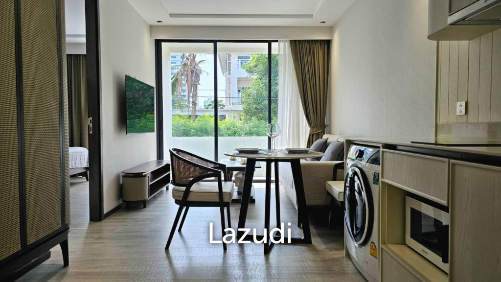 Beach front condo: Intercontinental Residence: 1 Bedroom Garden view