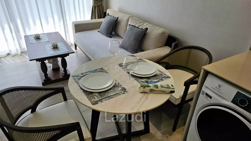Beach front condo: Intercontinental Residence: 1 Bedroom Garden view