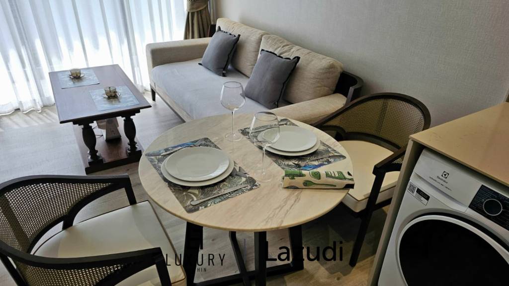 Beach front condo: Intercontinental Residence: 1 Bedroom Garden view