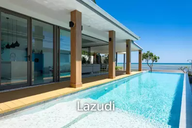Beachfront Luxury 3-Bedroom Villa in Bang Kao