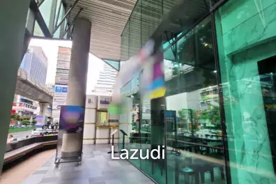 Prime Retail Space in Bang Rak Near BTS Station