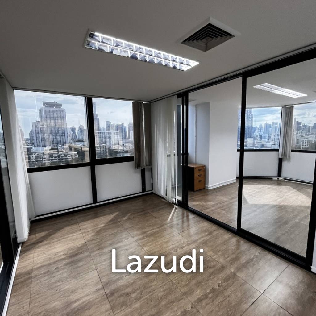 Modern Furnished Office Space in Khlong Tan Nuea Bangkok