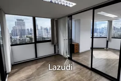 Modern Furnished Office Space in Khlong Tan Nuea Bangkok