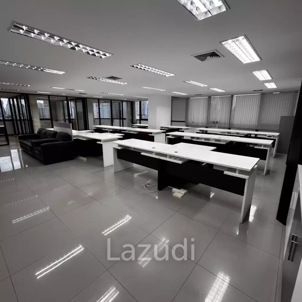 Modern Furnished Office Space in Khlong Tan Nuea Bangkok