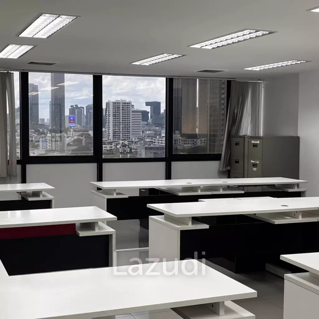 Modern Furnished Office Space in Khlong Tan Nuea Bangkok