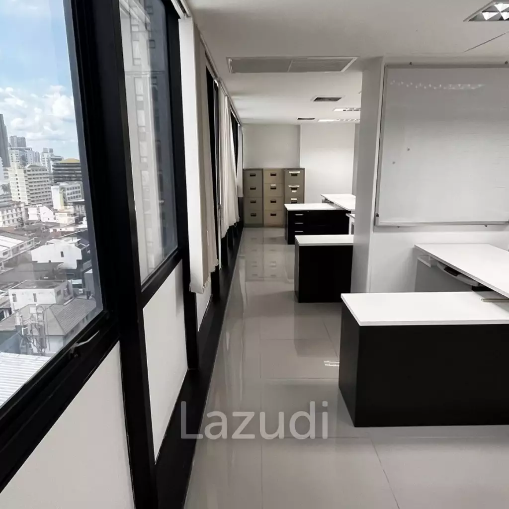 Modern Furnished Office Space in Khlong Tan Nuea Bangkok