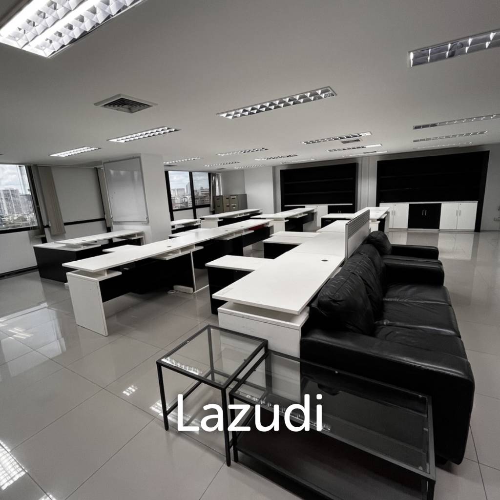 Modern Furnished Office Space in Khlong Tan Nuea Bangkok