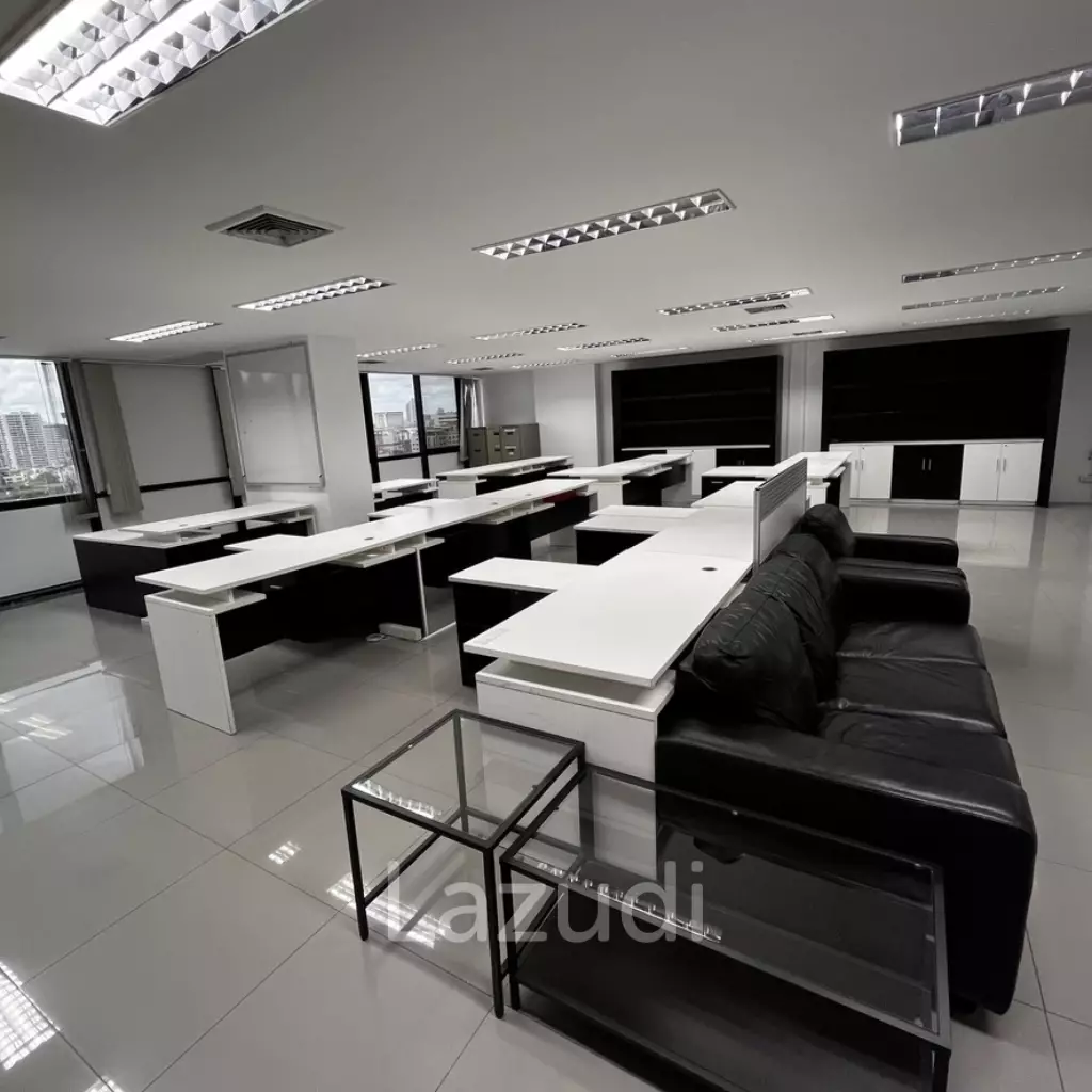Modern Furnished Office Space in Khlong Tan Nuea Bangkok